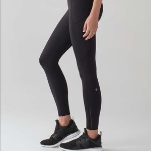 Lululemon Fast & Free 7/8 Tight II *Nulux 25* NEW condition - size 6